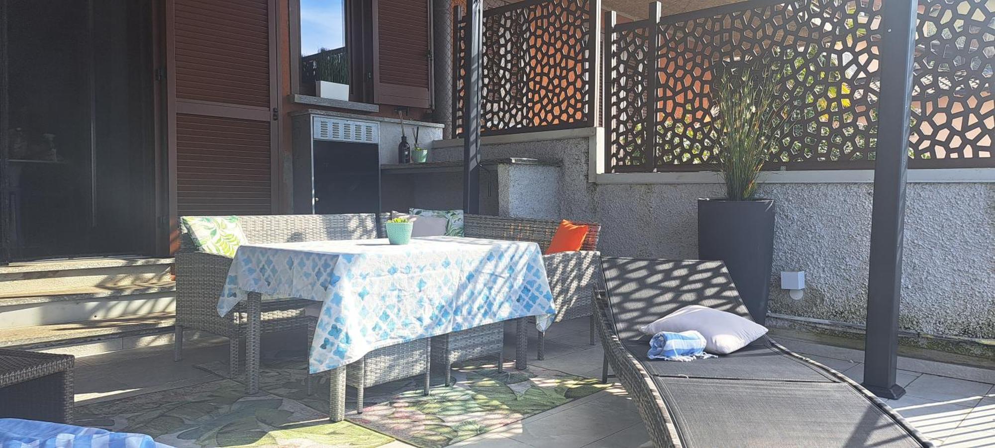 Dream Lake Panorama, Garage In The Center Of Varenna Exterior foto